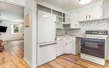 11 Hedge St in Rochester, NY - Building Photo - Building Photo