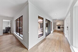 12210 Ravenmoor Dr in Houston, TX - Building Photo - Building Photo