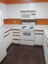 1201 Laurel Ave in Knoxville, TN - Foto de edificio - Building Photo