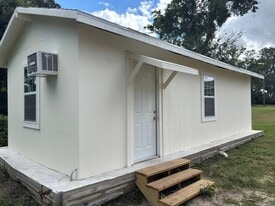 1529 Providence Rd in Lakeland, FL - Building Photo