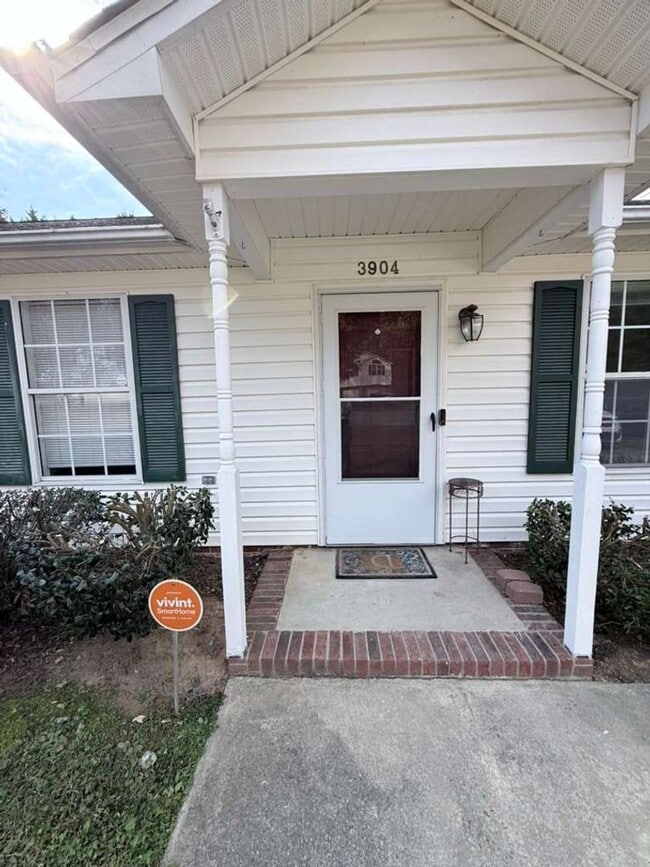 3904 Landover Dr in High Point, NC - Building Photo - Building Photo