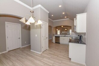 1031 Gardenia St in Centerton, AR - Building Photo - Building Photo