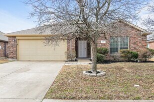 140 Briar Grove Dr in Princeton, TX - Building Photo