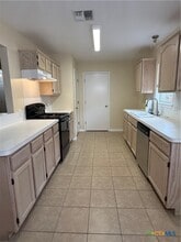 501 Appaloosa Dr in Victoria, TX - Building Photo - Building Photo