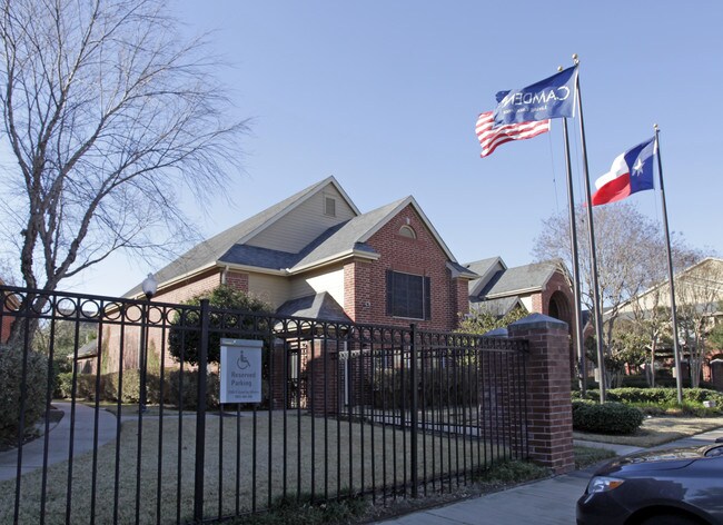 Camden Sugar Grove in Stafford, TX - Foto de edificio - Building Photo