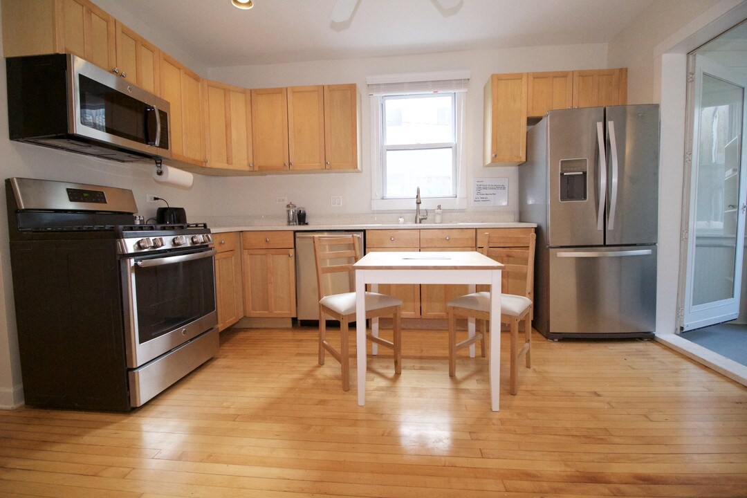 1807 W Cortland St-Unit -CH1 in Chicago, IL - Building Photo