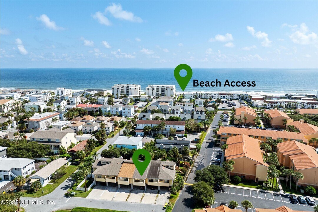 2219 Gordon Ave in Jacksonville Beach, FL - Building Photo