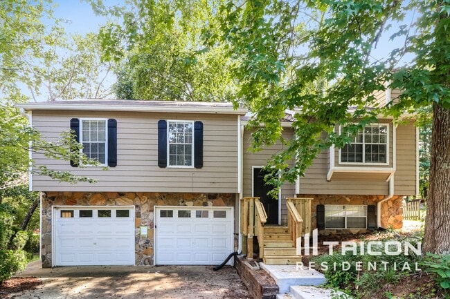property at 1025 Brenton Dr NW