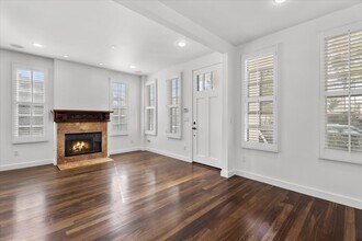 1229 22nd St in Santa Monica, CA - Foto de edificio - Building Photo