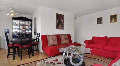 1294 Islington Ave in Toronto, ON - Building Photo - Building Photo