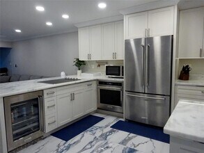 8 Briny Ave in Pompano Beach, FL - Building Photo - Building Photo