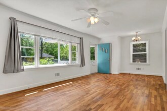 133 Hinton Ave in Wilmington, NC - Building Photo - Building Photo