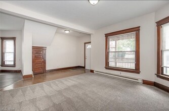 518 Washington Ave in Lorain, OH - Foto de edificio - Building Photo