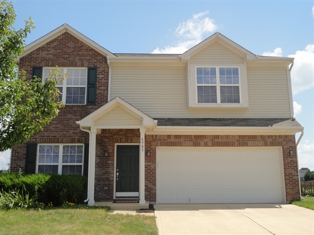 6905 N Garland Ct in McCordsville, IN - Building Photo