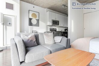 601 W Jackson Blvd, Unit FL10-ID1309 in Chicago, IL - Foto de edificio - Building Photo