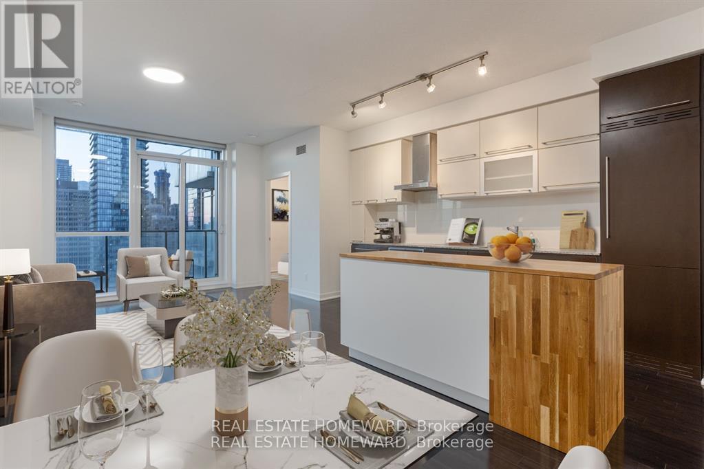 770-2770 Bay St. in Toronto, ON - Building Photo