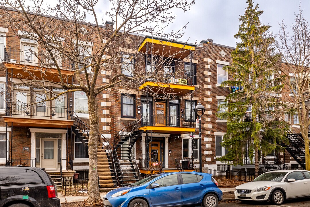 4830-4838 Parthenais St in Montréal, QC - Building Photo