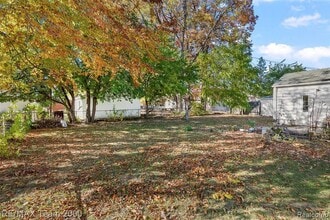 6627 Mayburn St in Dearborn Heights, MI - Building Photo - Building Photo