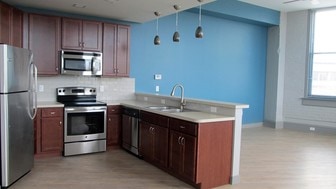 The Residences at The East End in Akron, OH - Building Photo