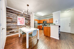 Fox Hill Apartments
