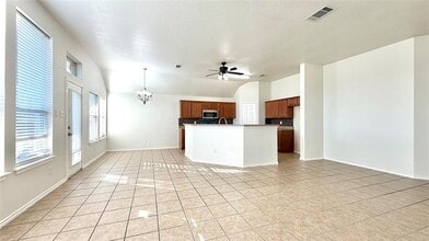 1648 Northview Dr in Grand Prairie, TX - Building Photo - Building Photo