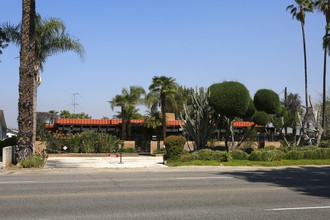 5127 Central Ave in Riverside, CA - Building Photo - Building Photo