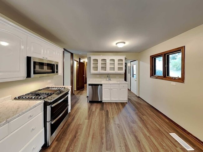 16400 Sherwood Dr in Orland Park, IL - Building Photo - Building Photo