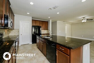 10255 Newminster Loop in Ruskin, FL - Building Photo - Building Photo