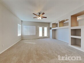 12825 W Weldon Ave in Avondale, AZ - Foto de edificio - Building Photo