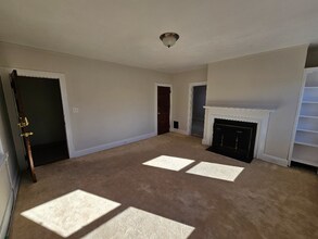 36-40 Carver St-Unit -2 in Bridgeport, CT - Building Photo - Building Photo