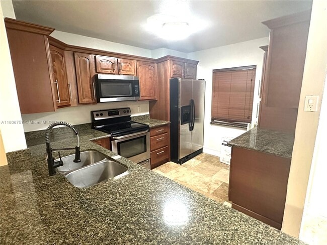 14730 SW 90th Terrace in Miami, FL - Building Photo - Building Photo