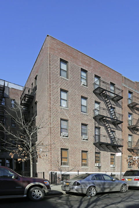 3238 41st St in Astoria, NY - Foto de edificio