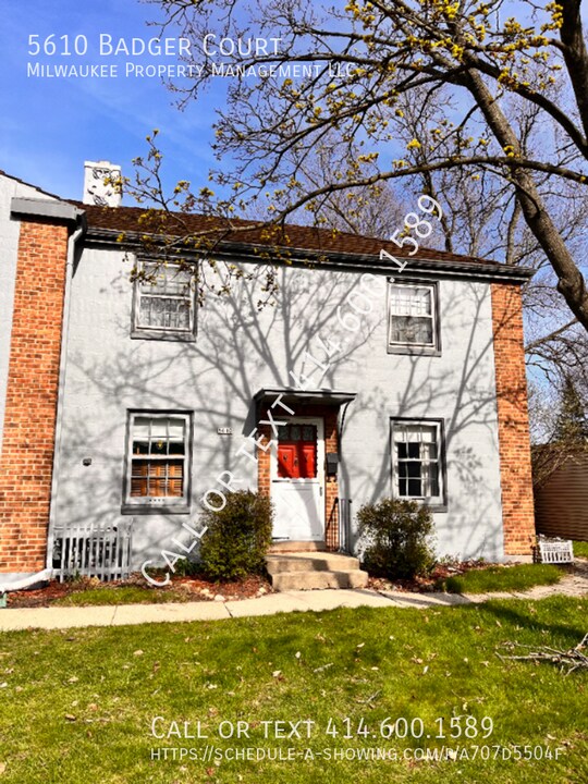 5610 Badger Ct in Greendale, WI - Building Photo