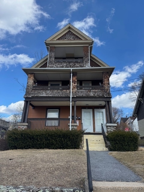 18 Walnut St in Bristol, CT - Building Photo