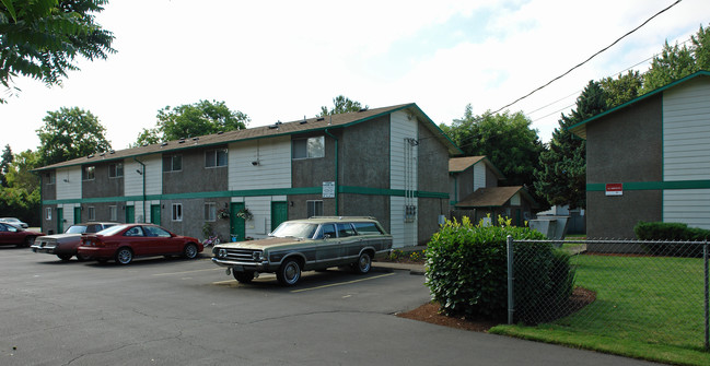 Cedar Tree Apartments