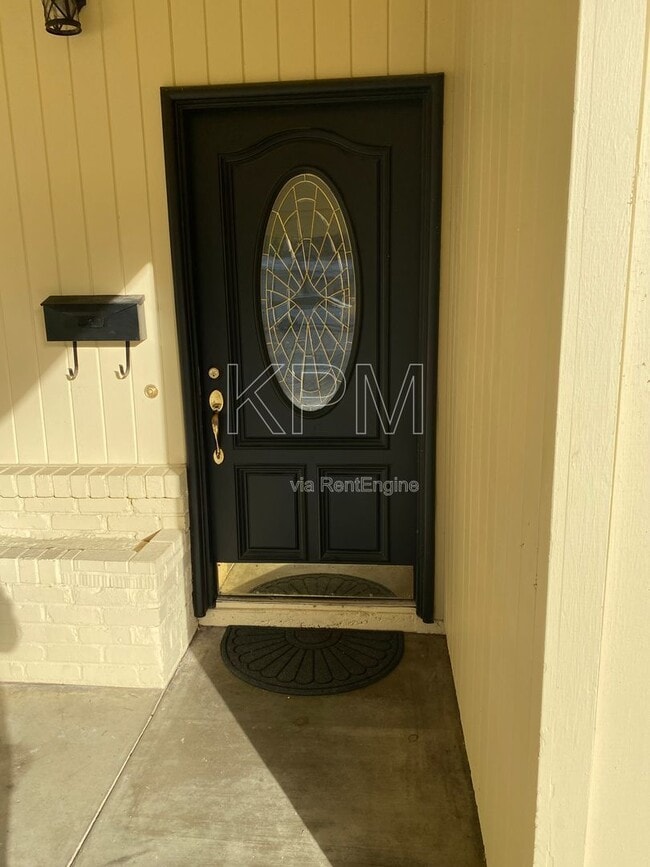 1851 Porter Way in Stockton, CA - Building Photo - Building Photo