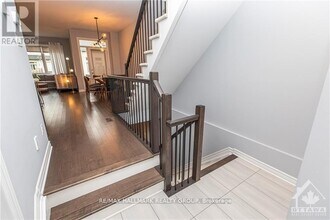 502 Featherfoil Way in Ottawa, ON - Building Photo - Building Photo