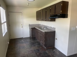 5243 Huntington Dr in Los Angeles, CA - Building Photo - Building Photo