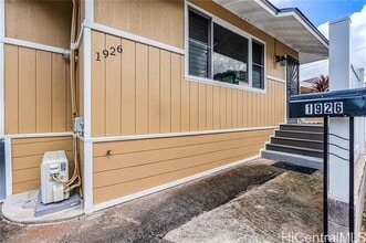 1926 Huina St in Honolulu, HI - Building Photo - Building Photo
