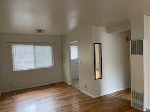 7708-7708 SE Harold St in Portland, OR - Building Photo - Building Photo
