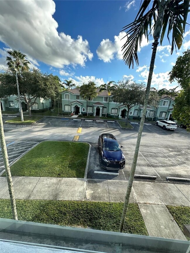 1529 SE 24th Ct in Homestead, FL - Building Photo - Building Photo