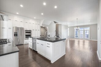 22170 Penelope Heights Terrace in Ashburn, VA - Foto de edificio - Building Photo