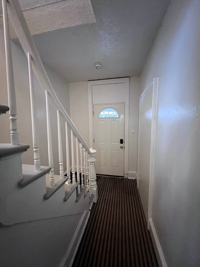 2636 N Richards St, Unit #1 in Milwaukee, WI - Foto de edificio - Building Photo