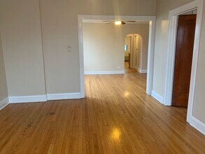 3038 N Central Ave in Chicago, IL - Building Photo - Building Photo