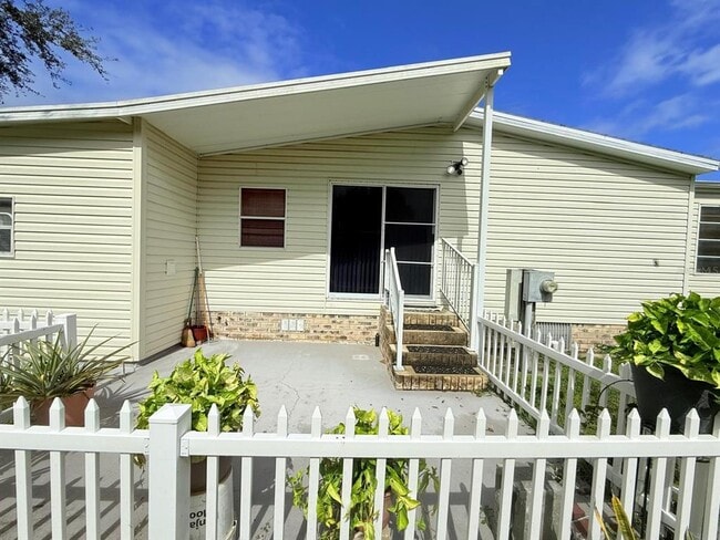 220 Ellsworth Dr in Kissimmee, FL - Building Photo - Building Photo