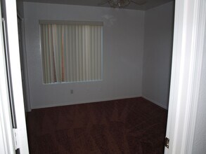 15007 W Evening Star Trail in Surprise, AZ - Building Photo - Building Photo