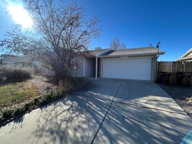 property at 491 Ridge Ln