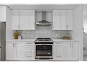 20723 Fraser Hwy in Langley, BC - Building Photo - Building Photo