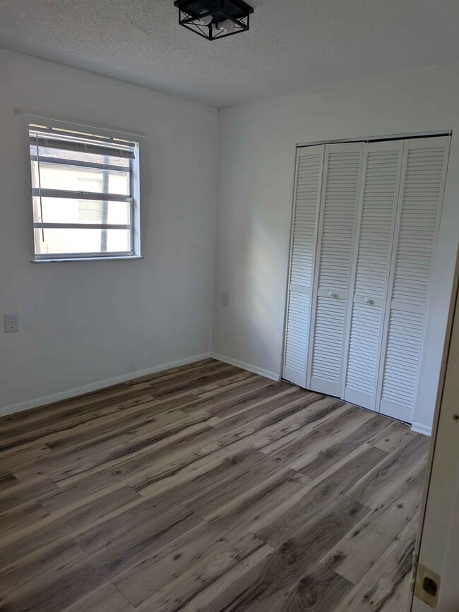 1906 Park Manor Dr in Orlando, FL - Foto de edificio - Building Photo