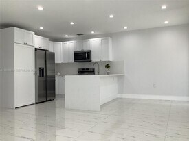 1653 SW 17th Terrace in Miami, FL - Building Photo